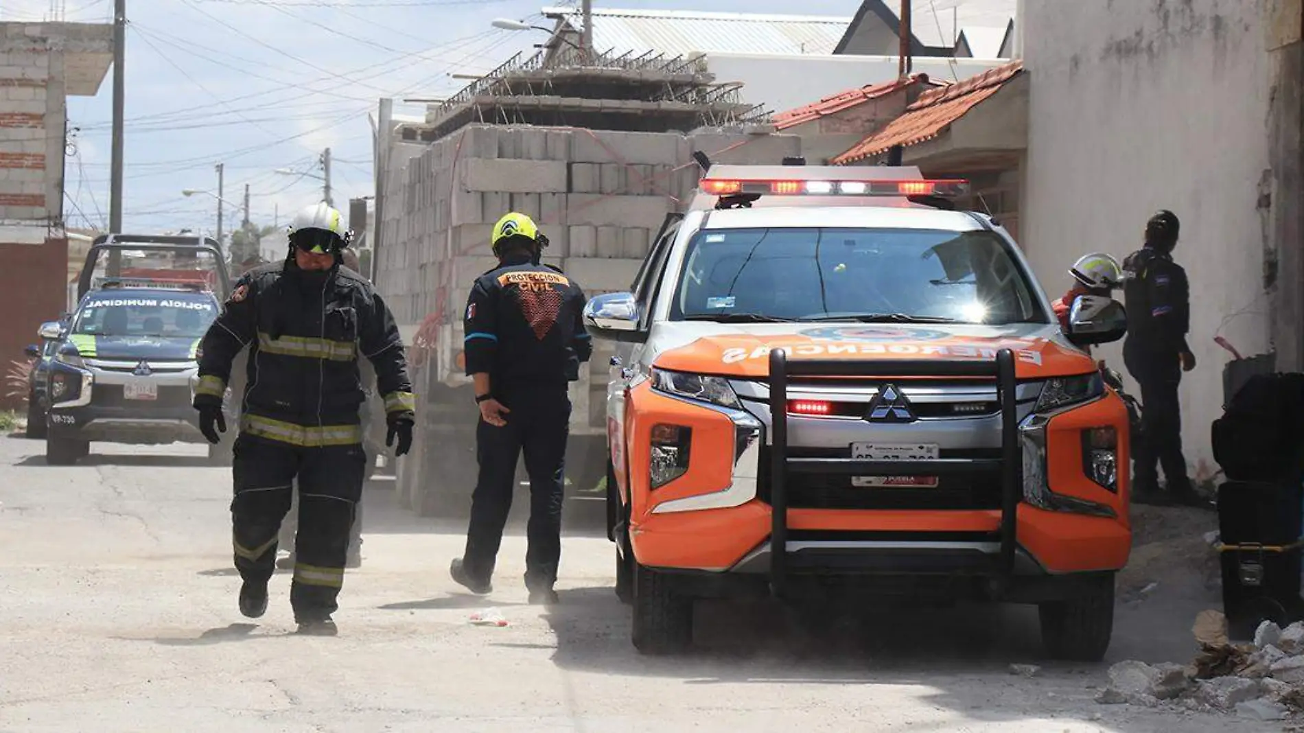 Un albañil murió al caer por accidente a una cisterna vacía en una construcción de la colonia Loma Linda